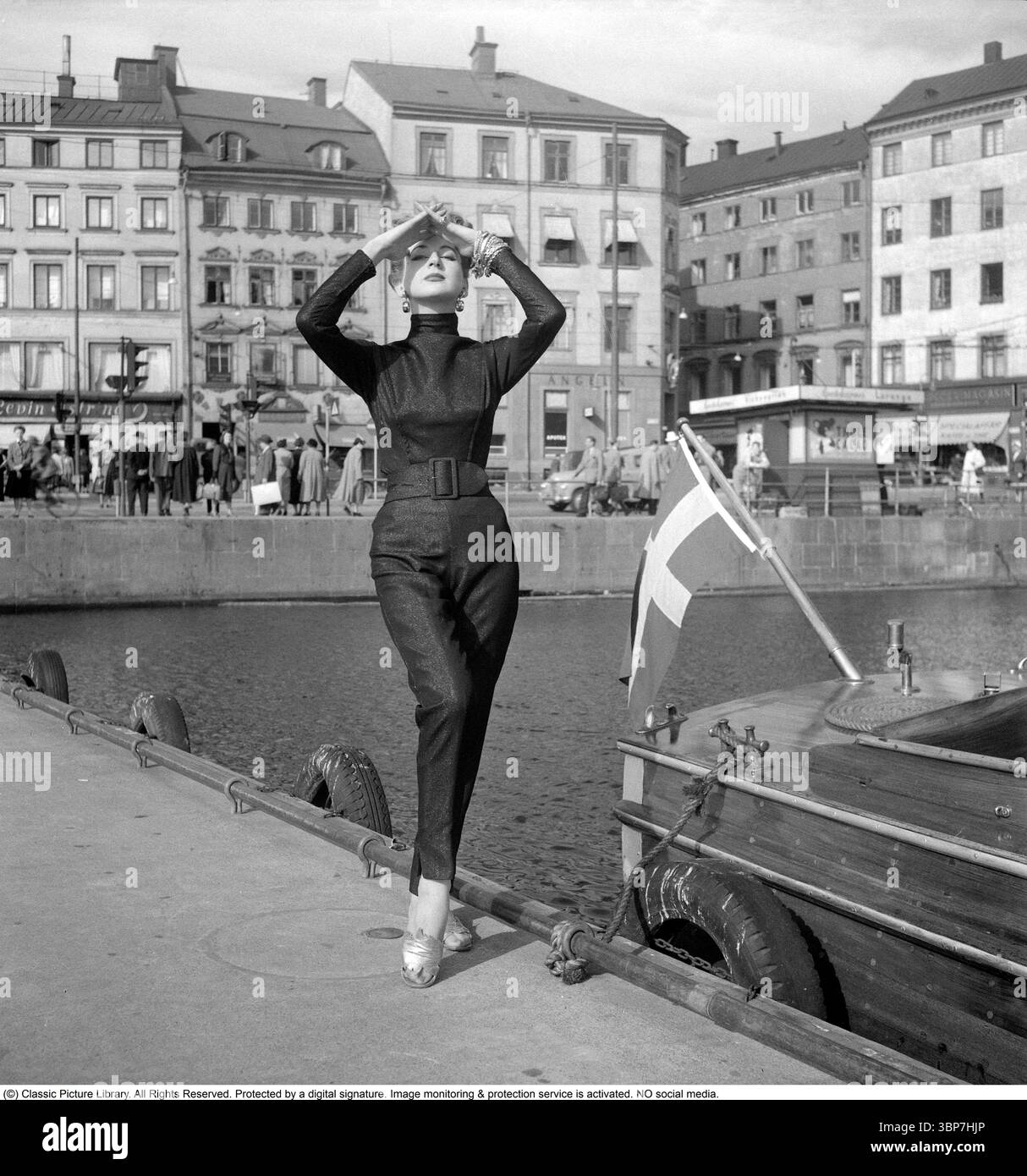 1950年〜1975年　fashion photographyー 1950s fashion hi-res stock photography and images - Alamy