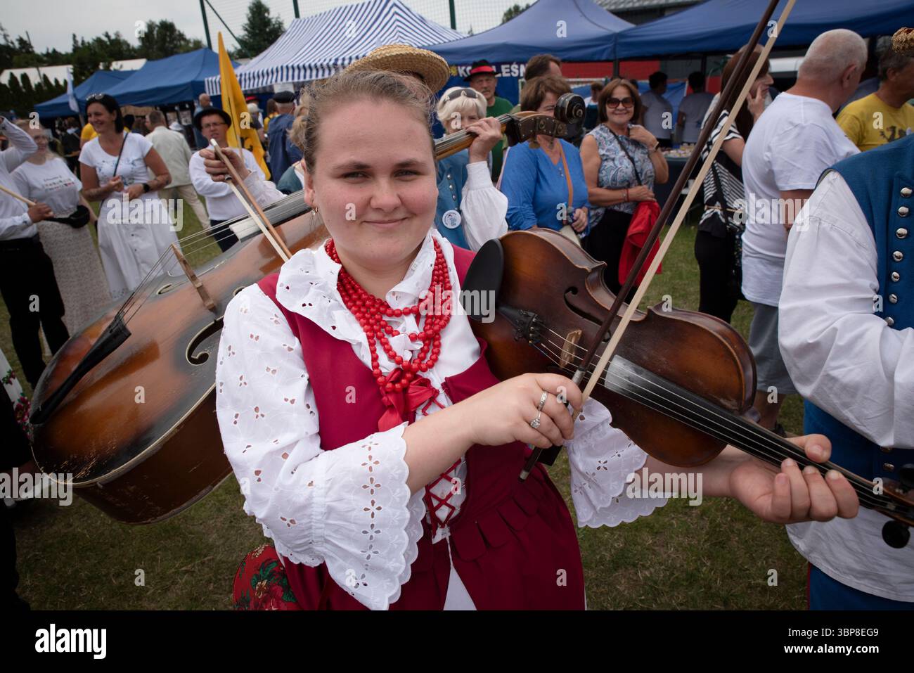 Kashubian costume hi-res stock photography and images - Alamy