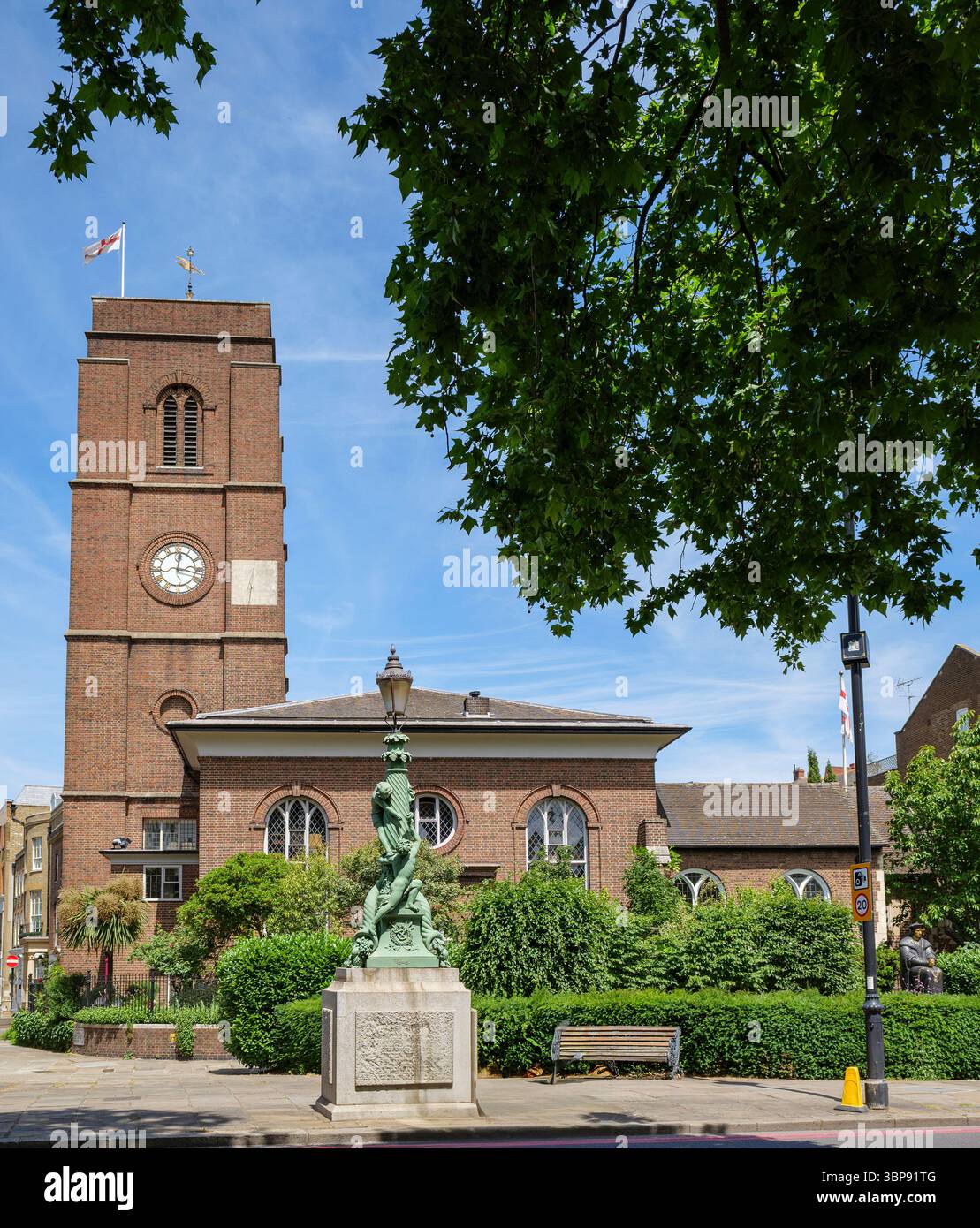 London 21 06 2022 View Of St Thomas More Gardens And Chelsea Old 
