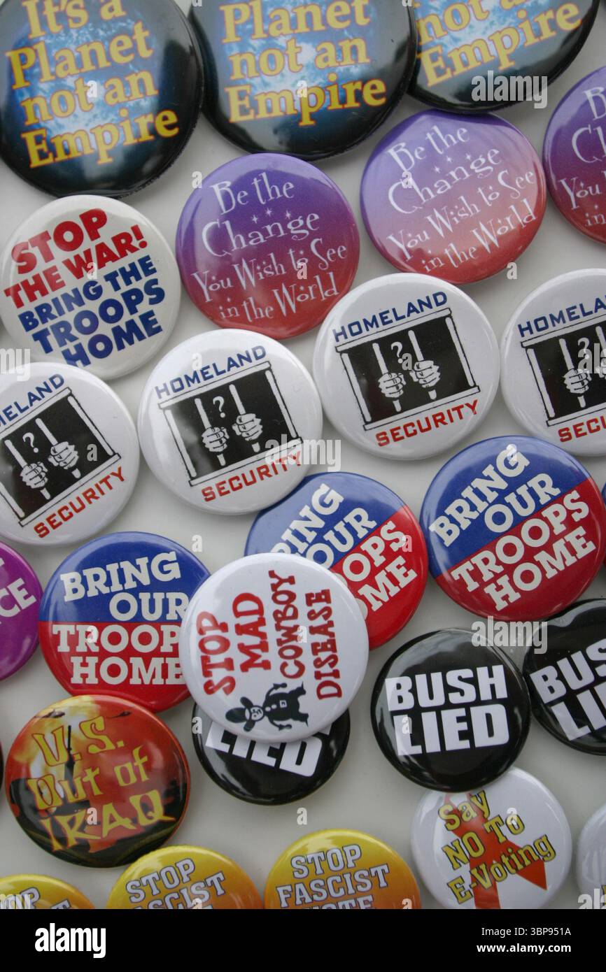 Presidential buttons bush hi-res stock photography and images - Alamy