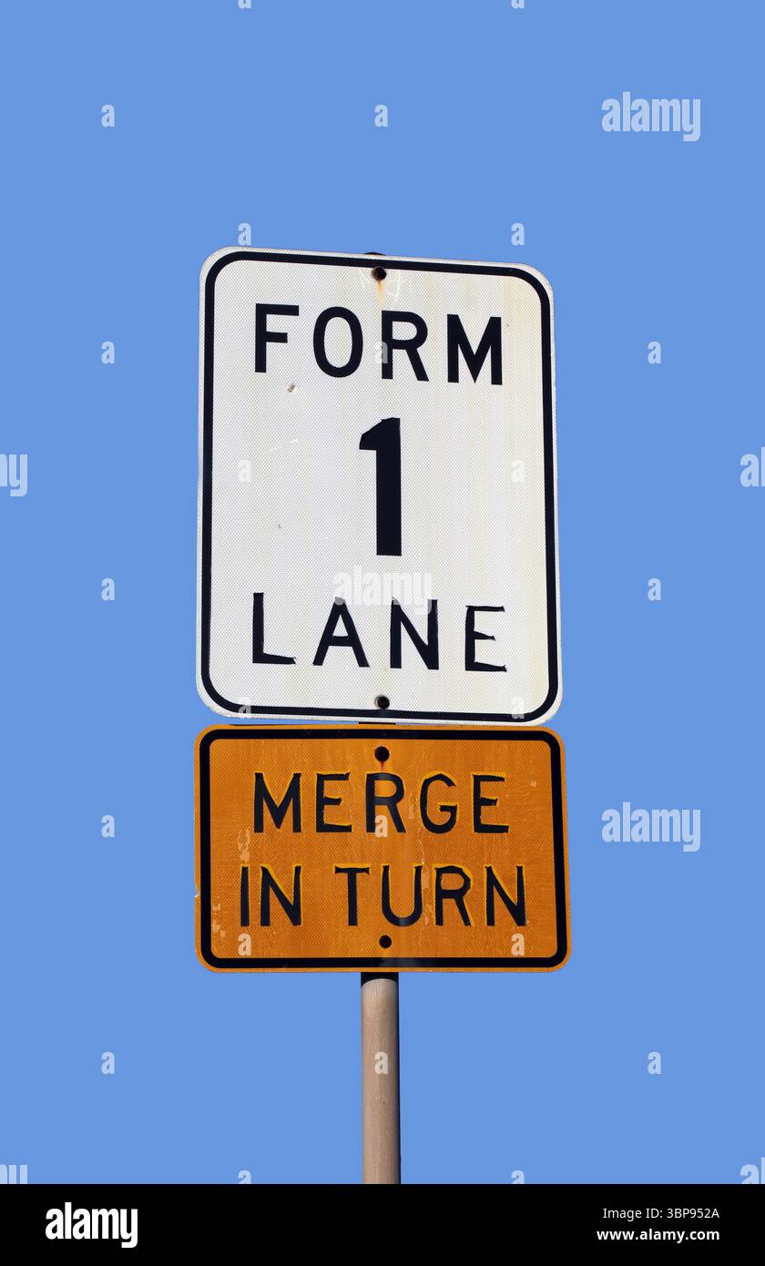 Merge in turn sign hi-res stock photography and images - Alamy