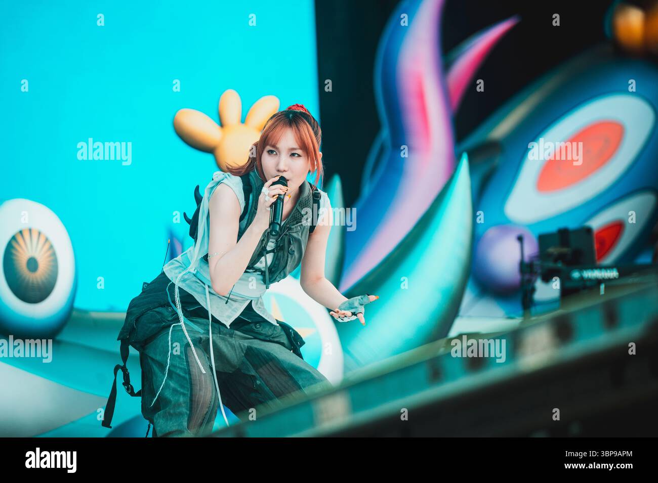 Yoasobi hi-res stock photography and images - Alamy