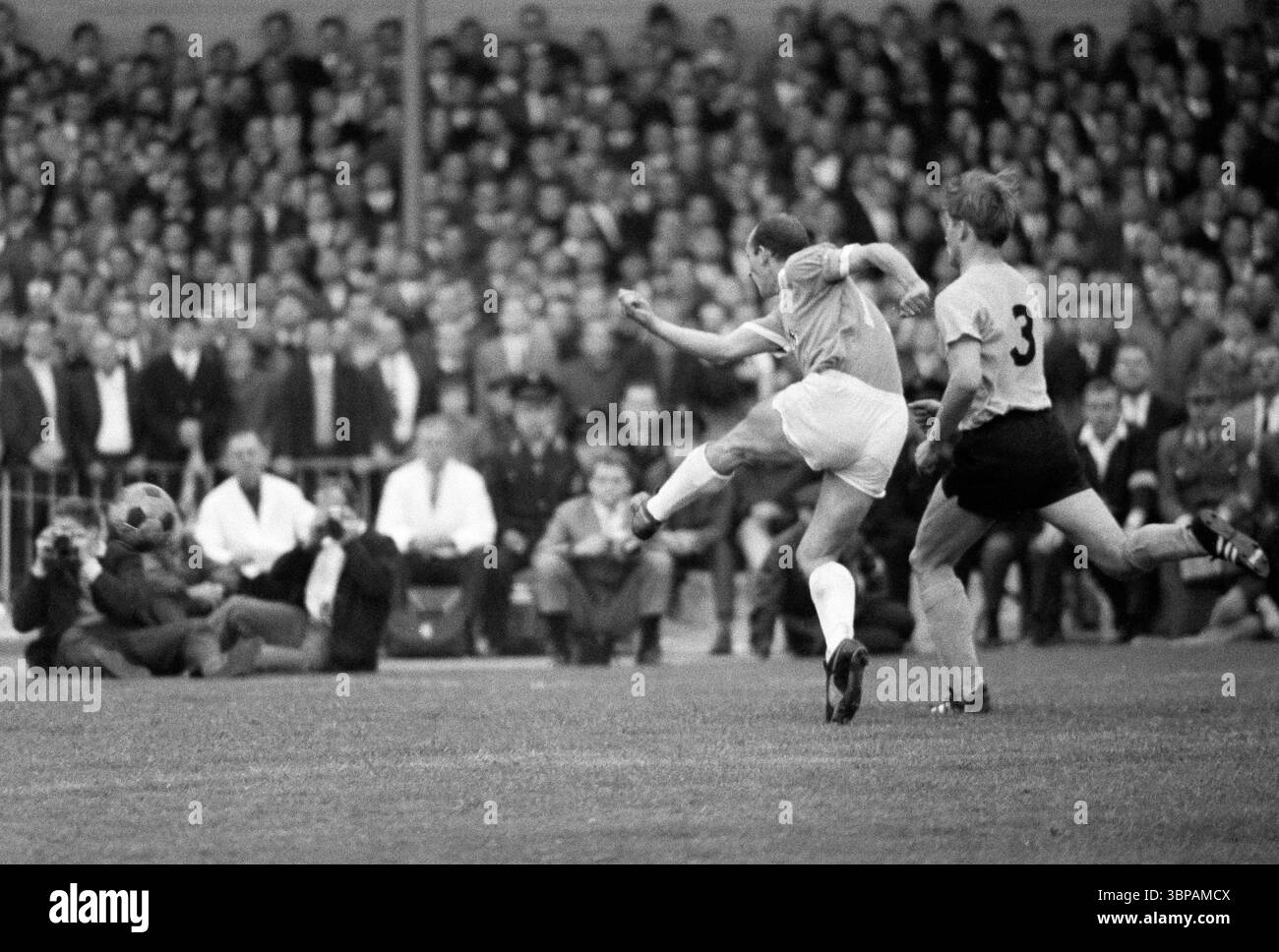 It wasn't just the win or the 3 points. It was the dominant display from  Arsenal and how Arsenal made Bayern look very very ordinary. Harry Kane  didn't even have a shot, image size:1300x968