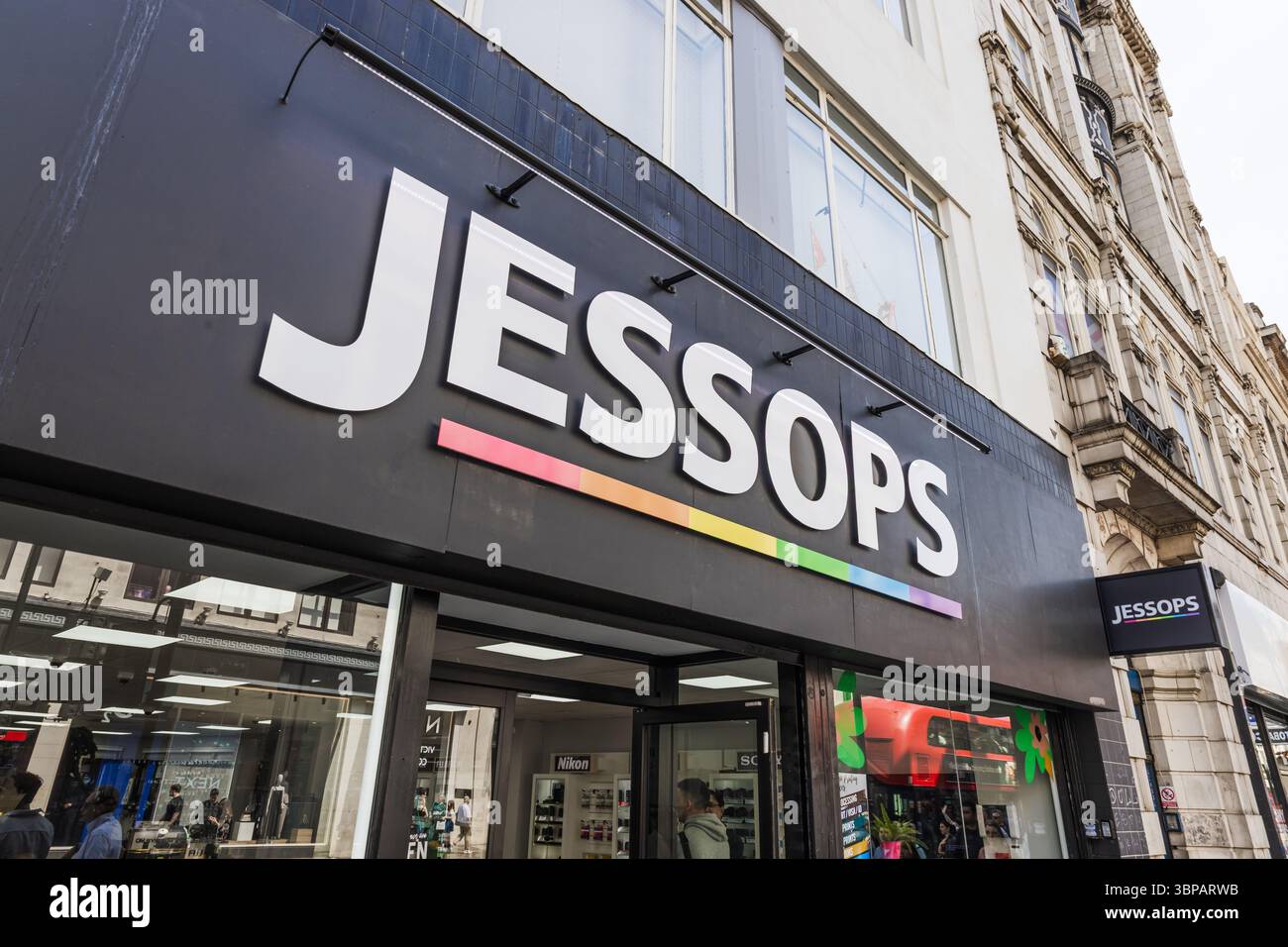 Jessops store hi-res stock photography and images - Alamy