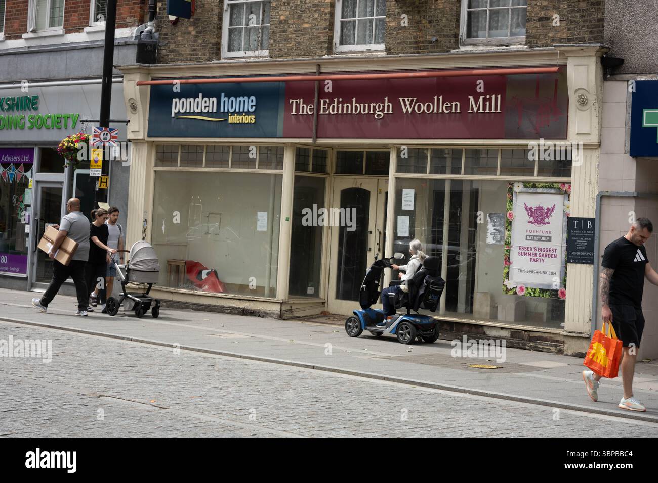 The edinburgh wollen mill hi-res stock photography and images - Alamy The edinburgh wollen mill hi-res stock photography and images - Alamy