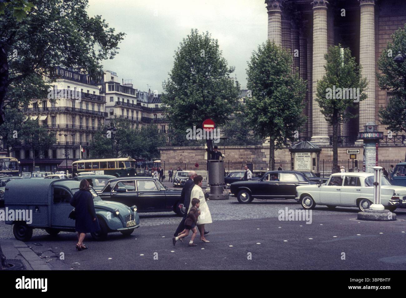 1960s paris france hi-res stock photography and images - Alamy