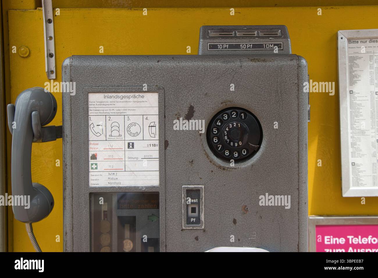 1970s telephone booth hi-res stock photography and images - Alamy