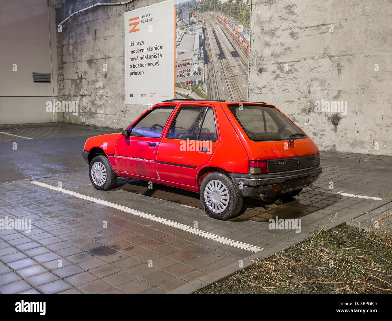 Old car peugeot hi-res stock photography and images - Alamy