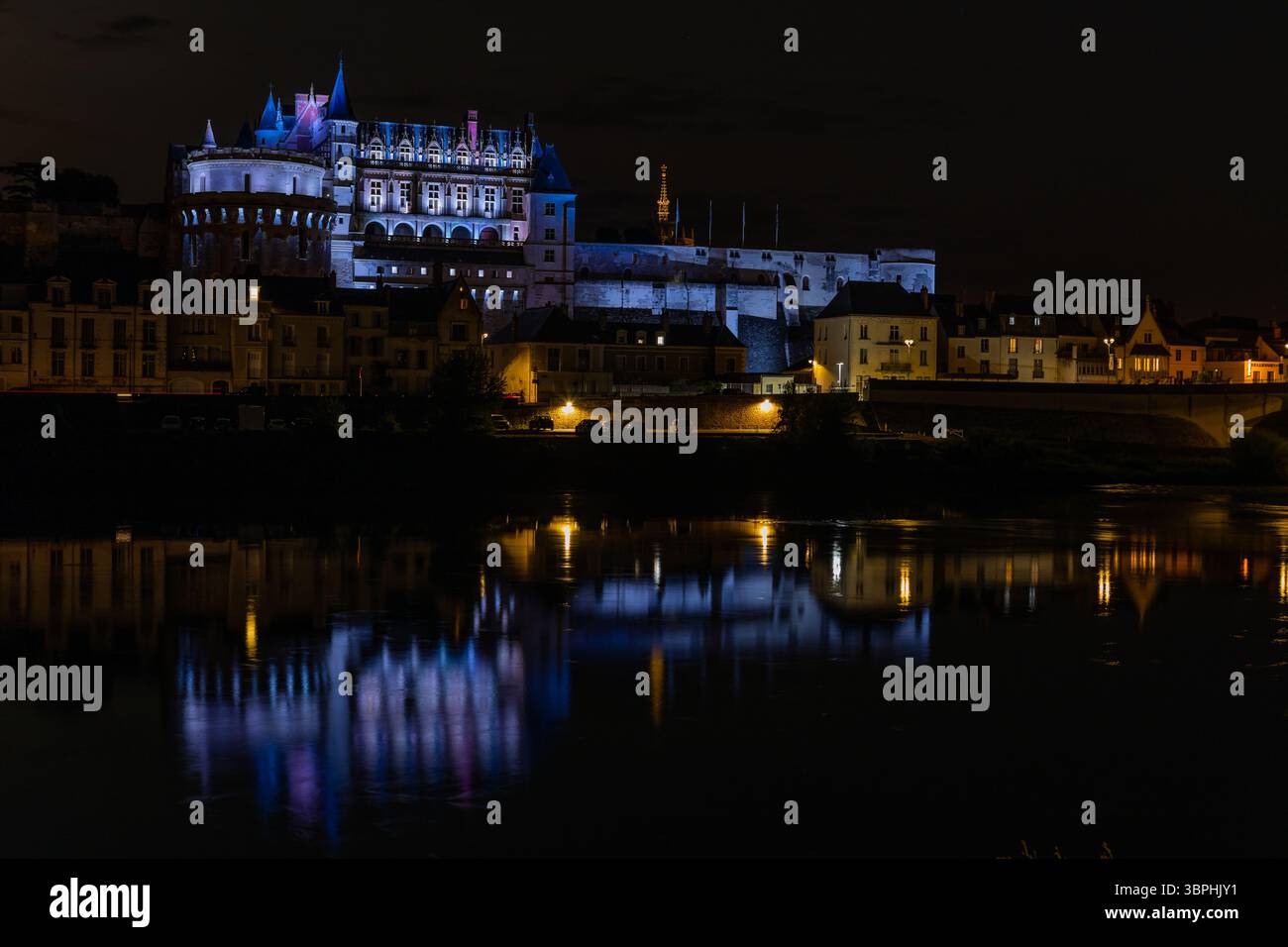 Chateau d'Amboise (Amboise Castle), at night, Indre-et-Loire ...