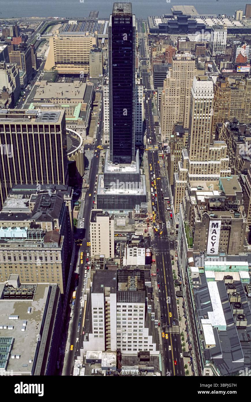 New york 1990s street hi-res stock photography and images - Page 2