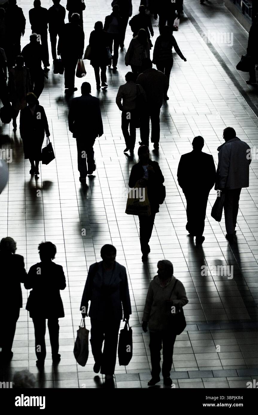 Faceless character silhouettes hi-res stock photography and images - Alamy