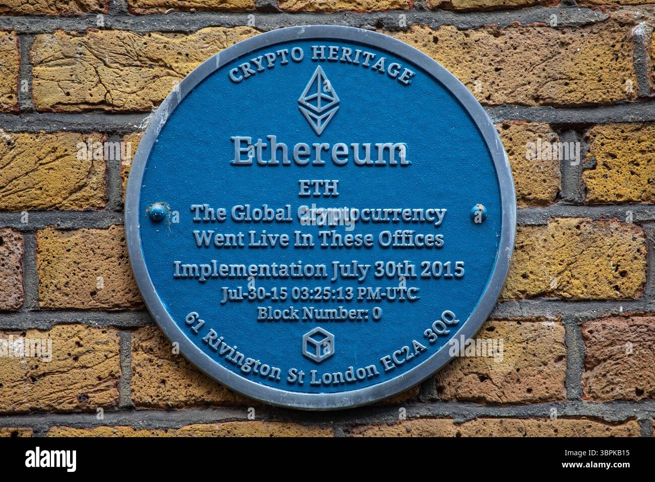 London, UK - June 2nd 2025: A plaque on Rivington Street in London, UK,  marking the location where the Ethereum Cryptocurrency first went live on  30th Stock Photo - Alamy