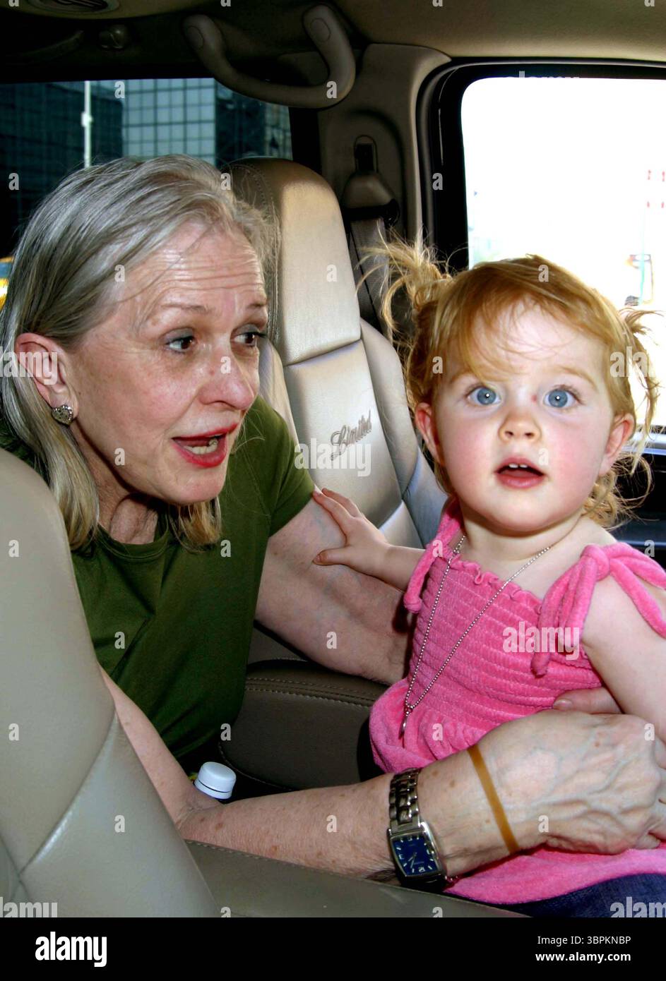 Terri Rownan Brooke shields daughter 2005 hi-res stock photography and images - Alamy