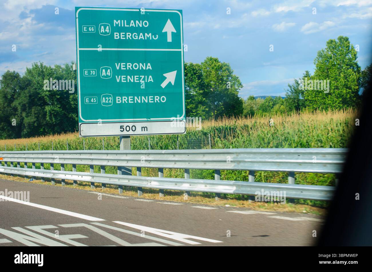 Italian road signs motorway with directions to reach the cities of Florence  and Scandicci and the large fast-flowing road called FILIPI that connects  Stock Photo - Alamy, image size:1300x953
