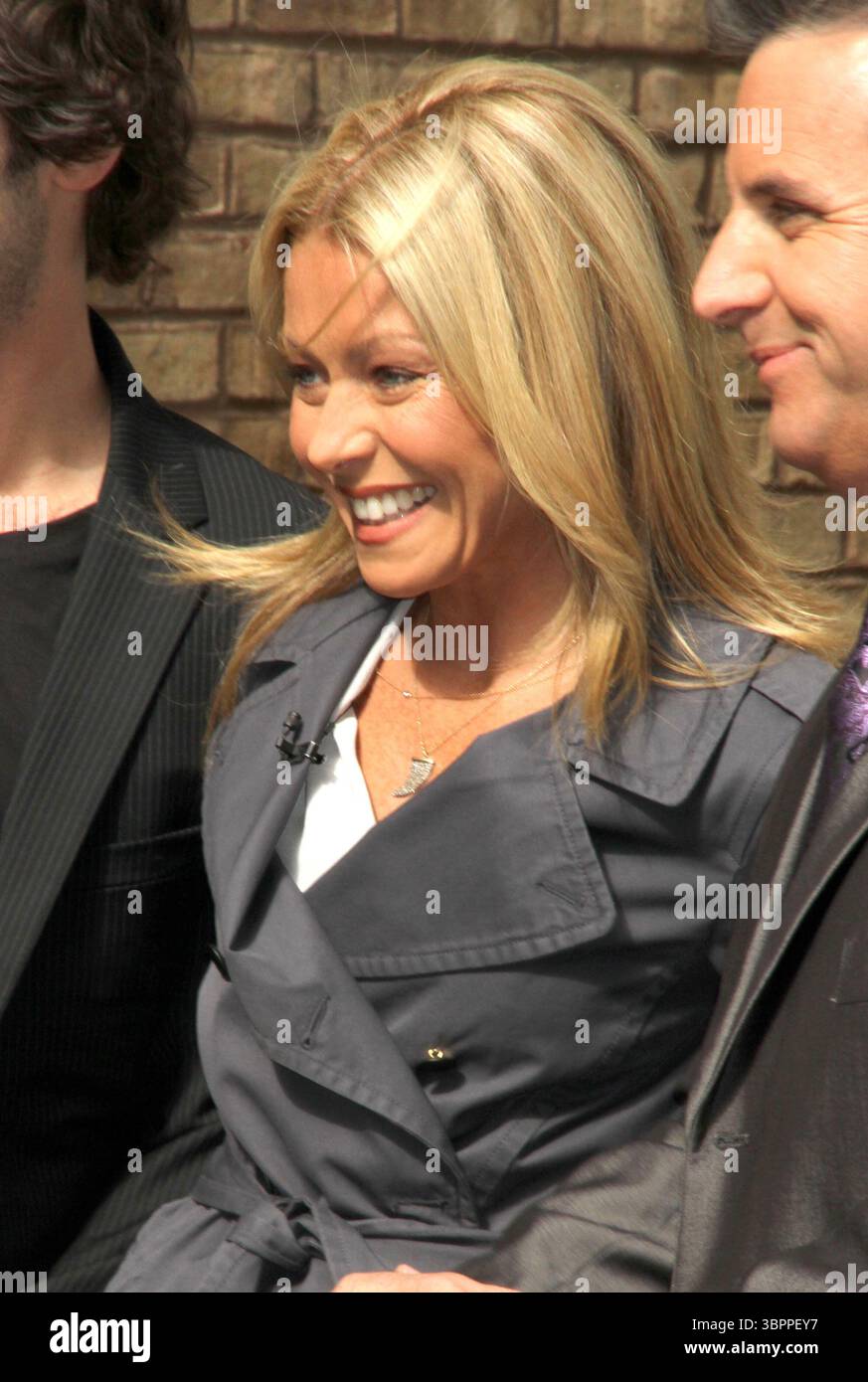 Kelly Ripa 2011 Kelly Ripa at the 'Live With Regis And Kelly' show at the ABC Lincoln ...