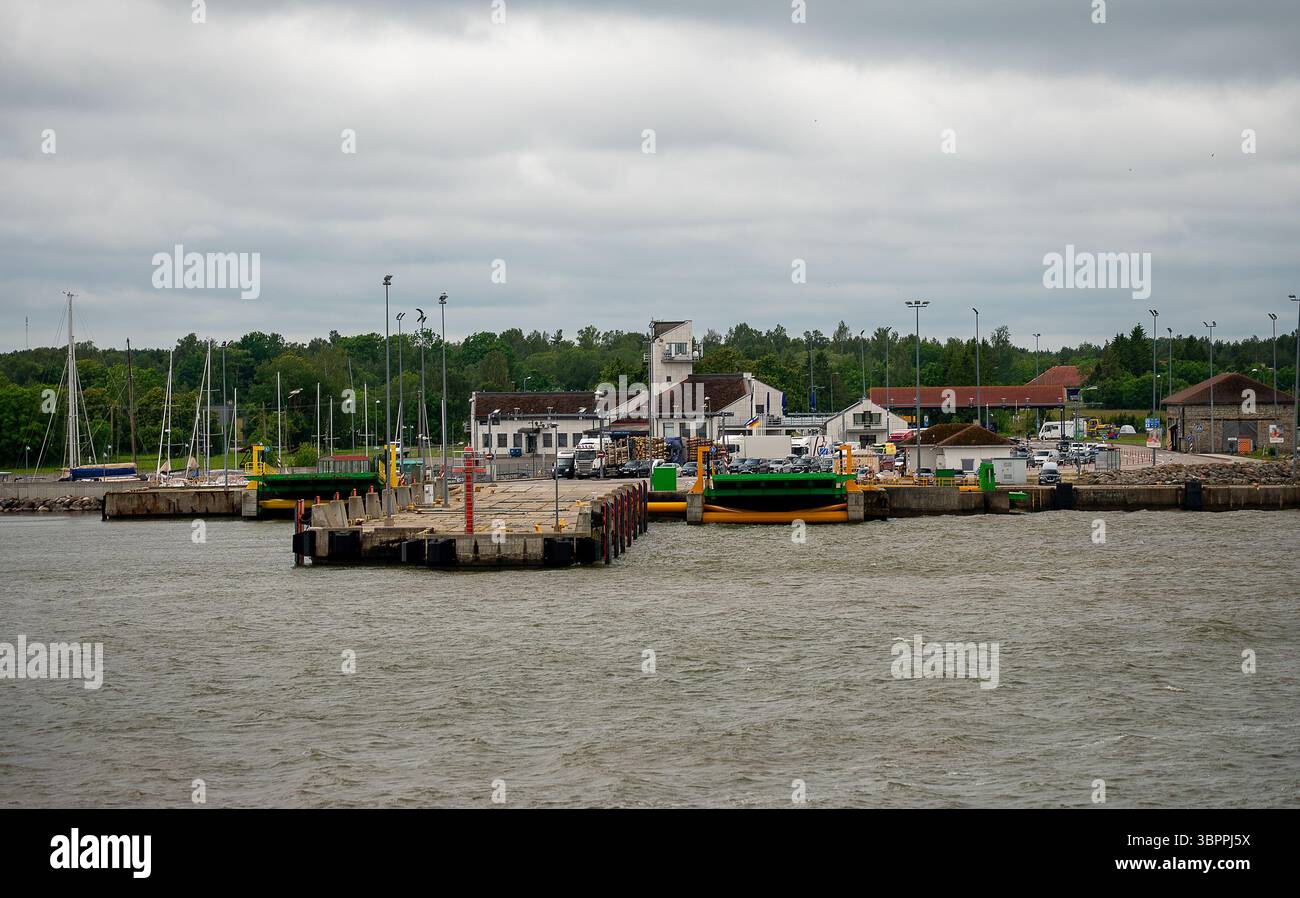 View Of Coastal Port Kuivastu From Ferry On The Sea Stock Photo Alamy view-of-coastal-port-kuivastu-from-ferry-on-the-sea-stock-photo-alamy