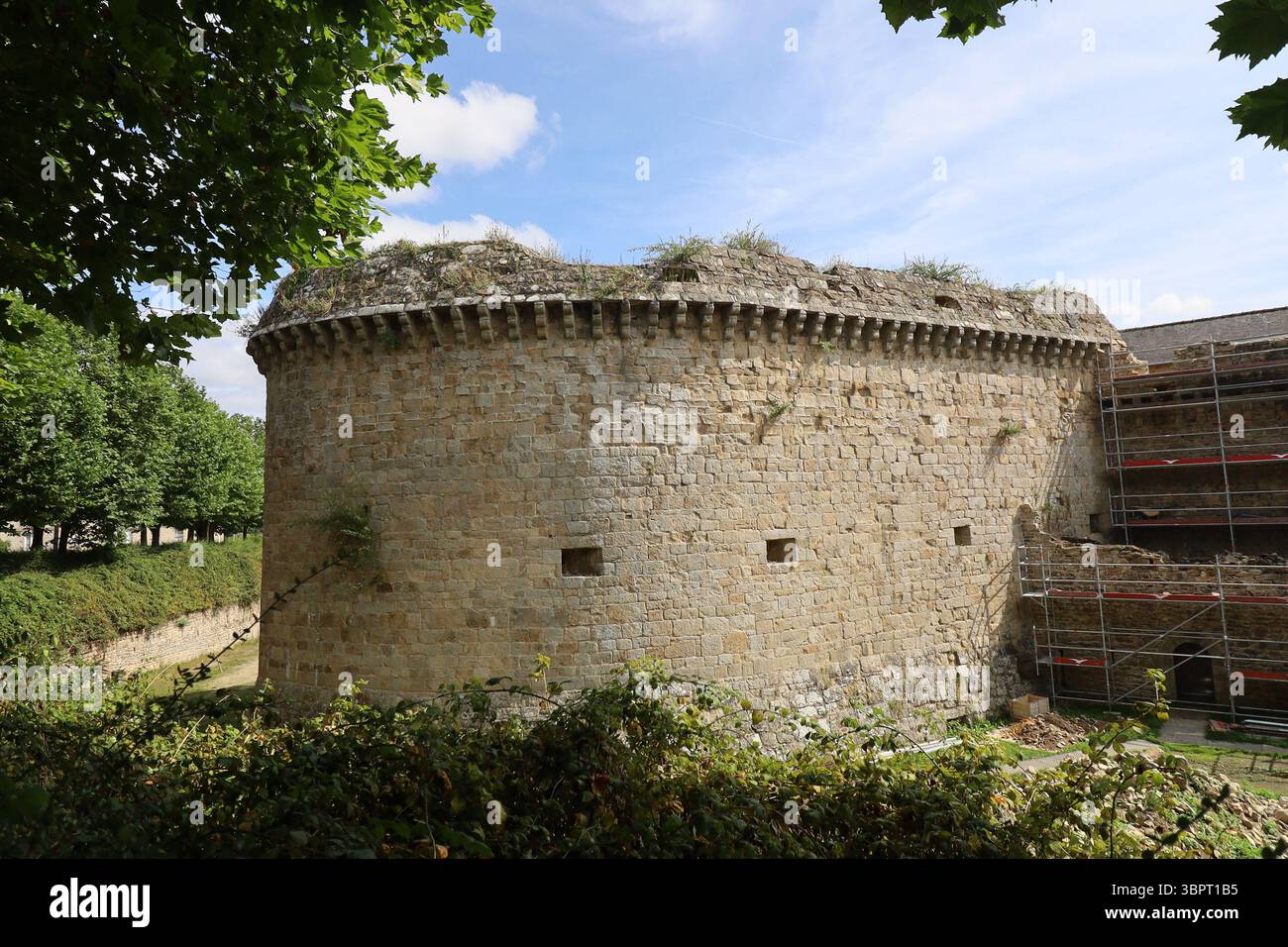 The ramparts of Dinan, town of Dinan, Côtes d'Armor department ...