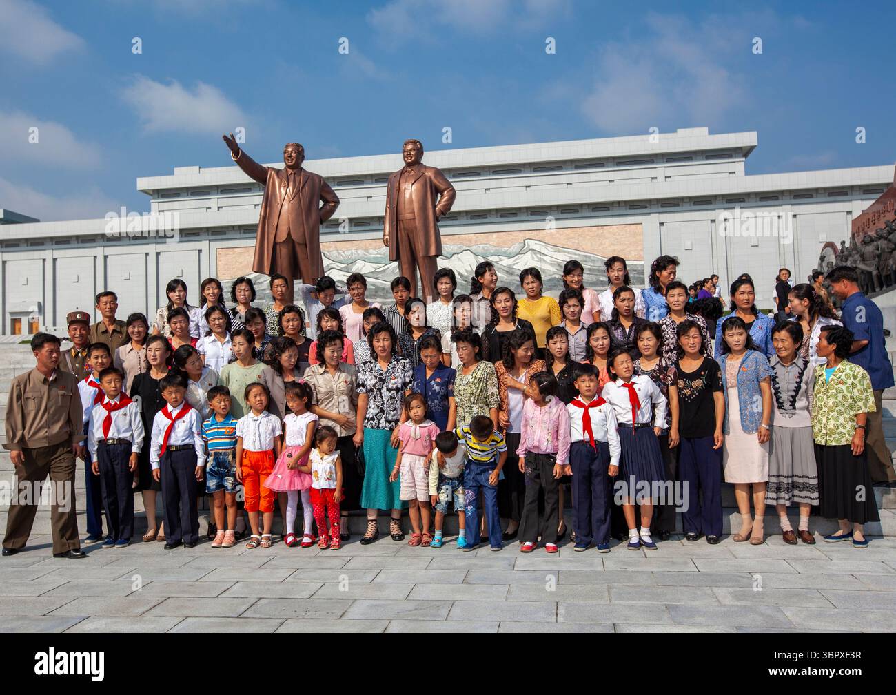 People posing in front of the statues of the Leaders in the Grand ...