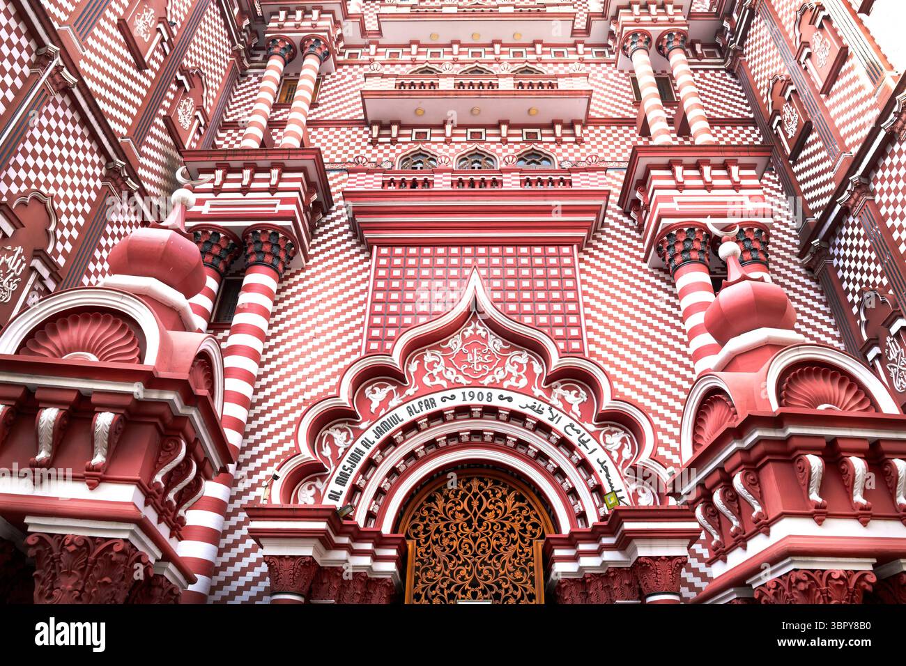 Historic Jami-Ul-Alfar Mosque or Red Mosque, Colombo, Sri Lanka Stock ...