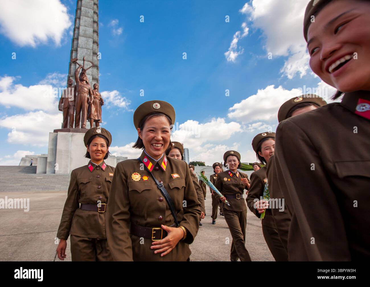 North korea women uniform hi-res stock photography and images - Alamy