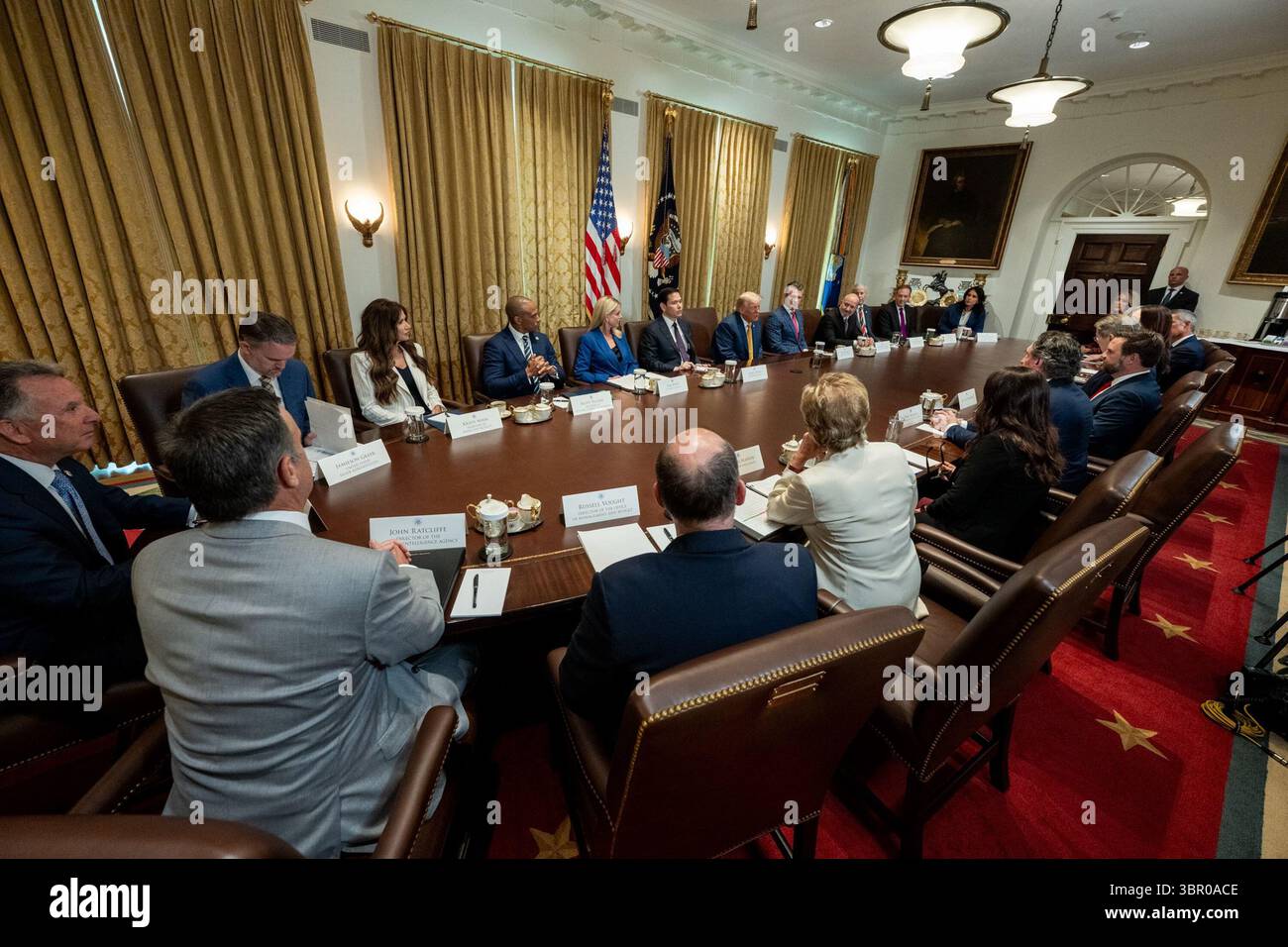 2025 Us President Donald Trump Cabinet Hi res Stock Photography And 