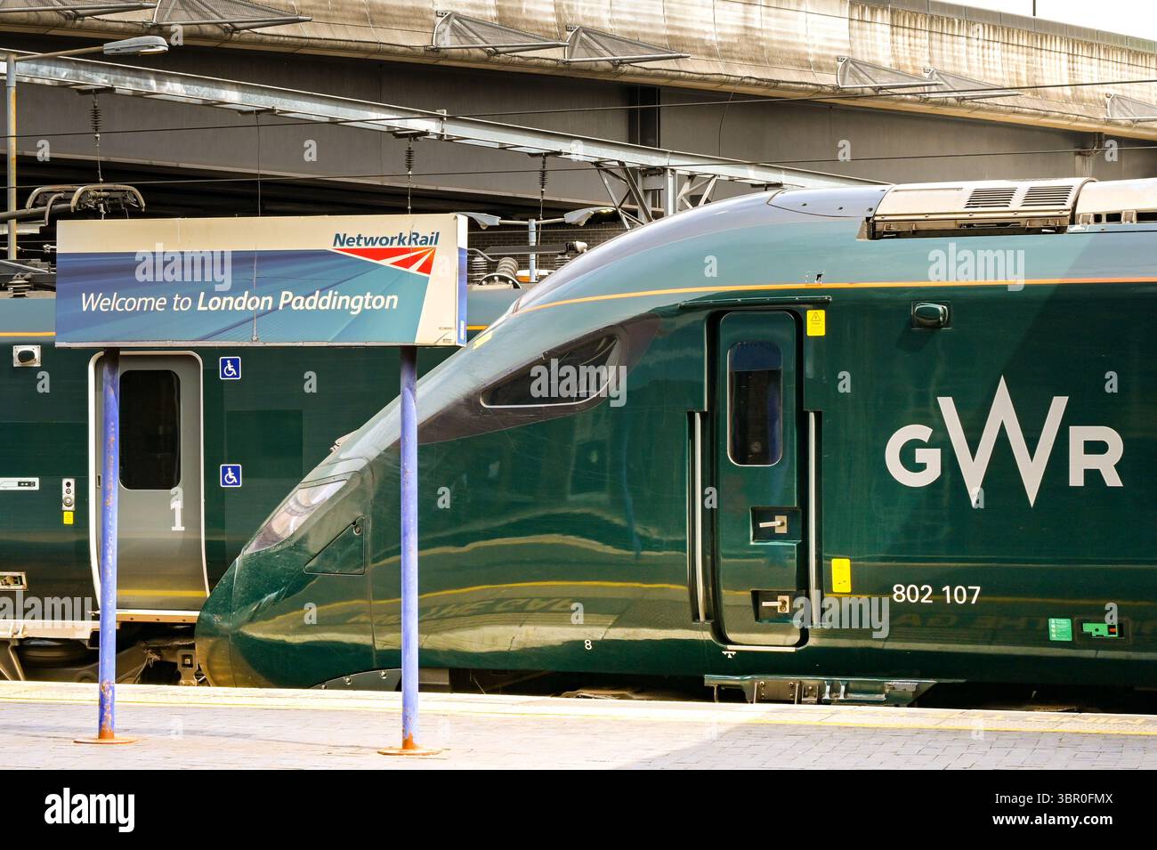 800 Train London, England, UK - 4 July 2025: Closeup view of a Class 800 high ...