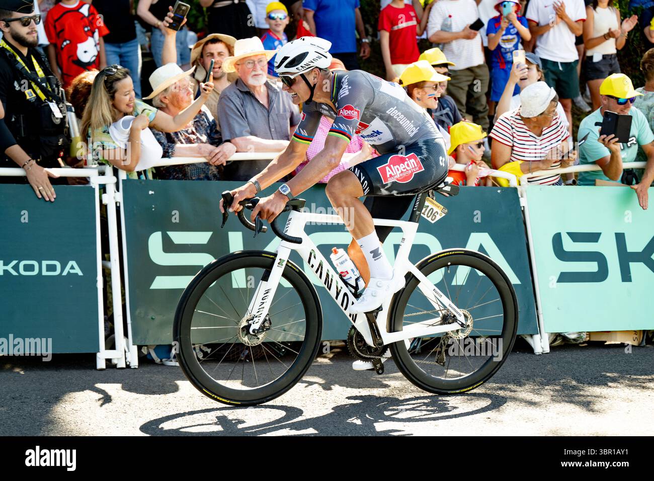 Tour de France 2025, Stage 6 Bayeux to Vire Normandie. Dutch rider ...