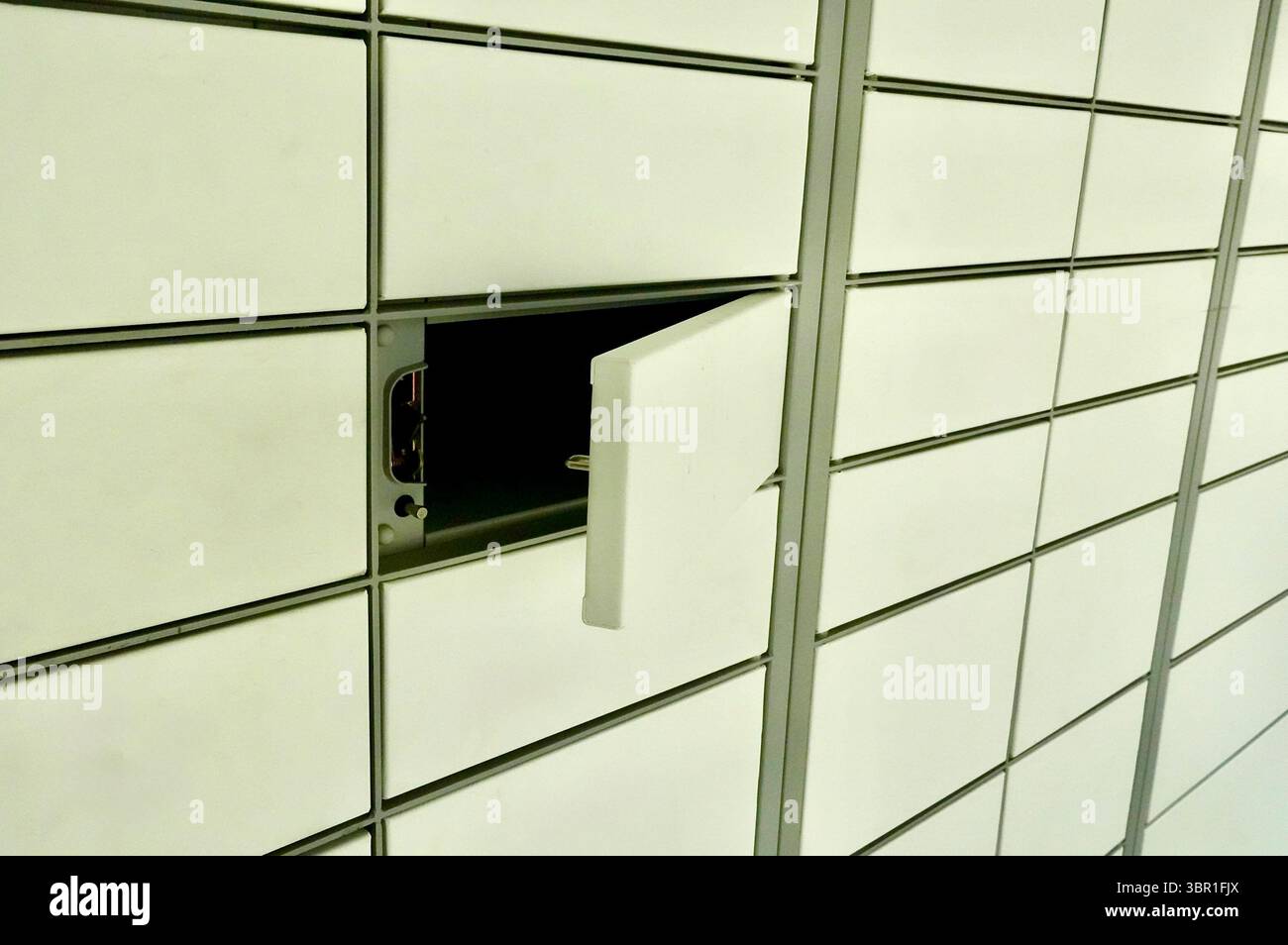 POST OFFICE PARCEL LOCATION visual data 4