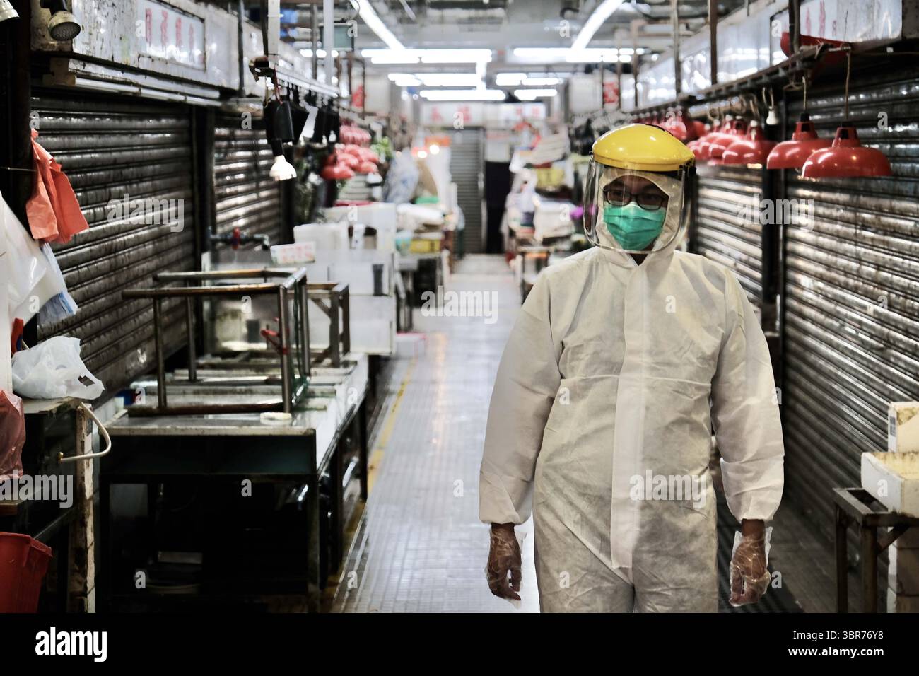 The Hung Hom market was closed as the COVID-19 was found in the street in  Hong kong, China on August 4, 2020. (Photo by Top Photo/Sipa USA Stock  Photo - Alamy, image size:1300x956
