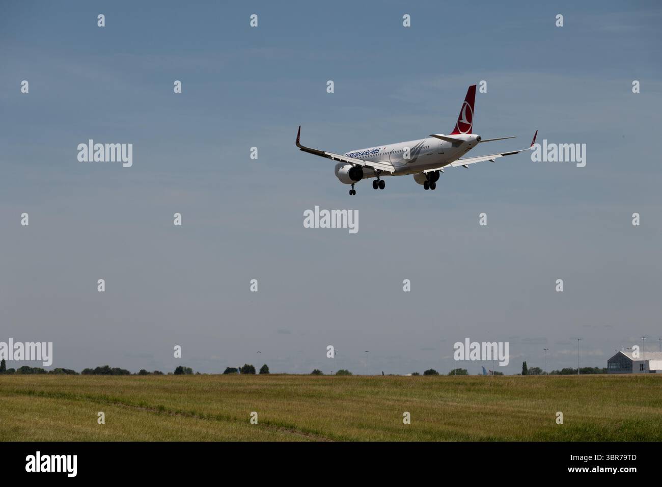 トップス takyas Turkish Airlines Airbus A321-271NX (REG: TC-LSK) NEO version of