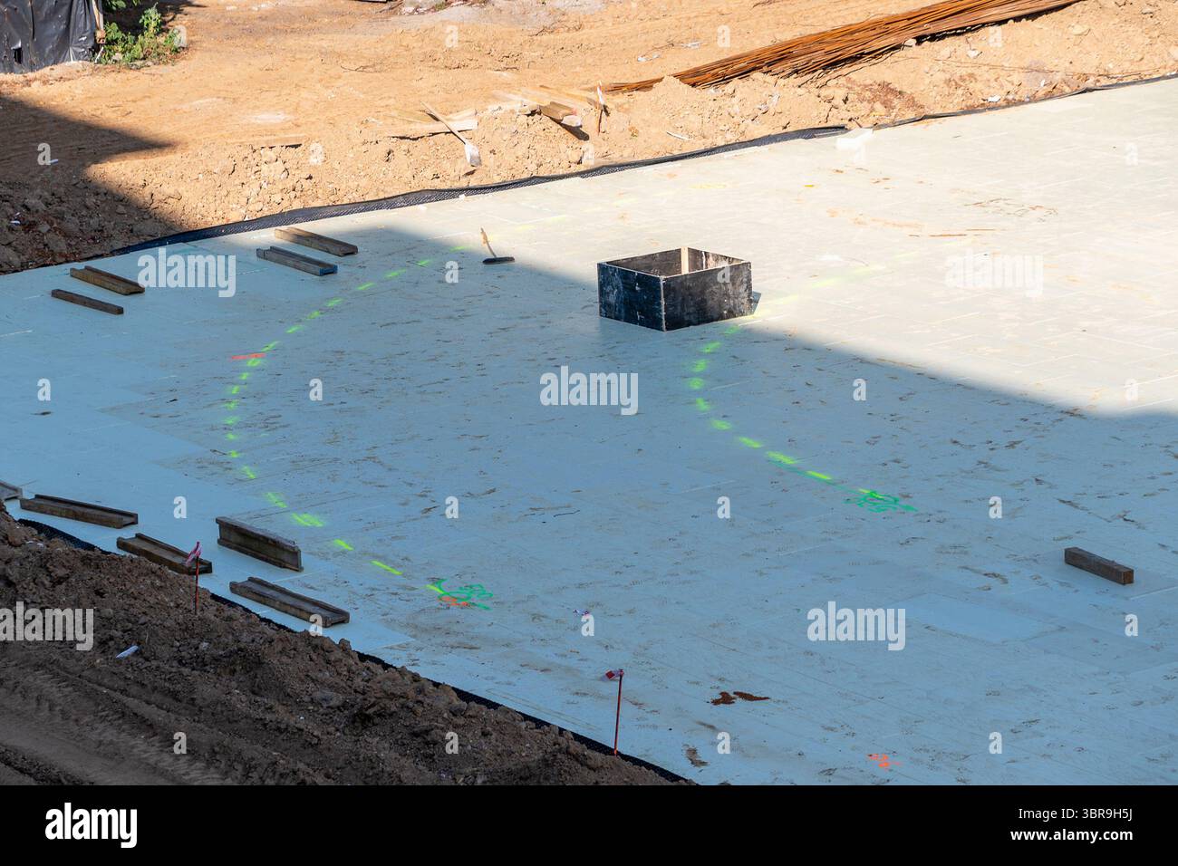 Concrete foundation slab hi-res stock photography and images - Alamy