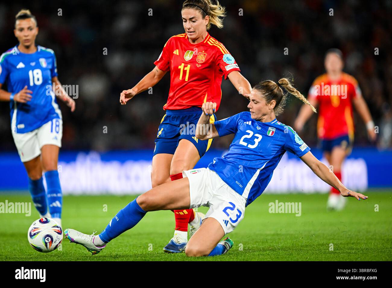 Sandra DIaz-Velasco (@sandradeolo) • Instagram photos and videos, image size:1300x956