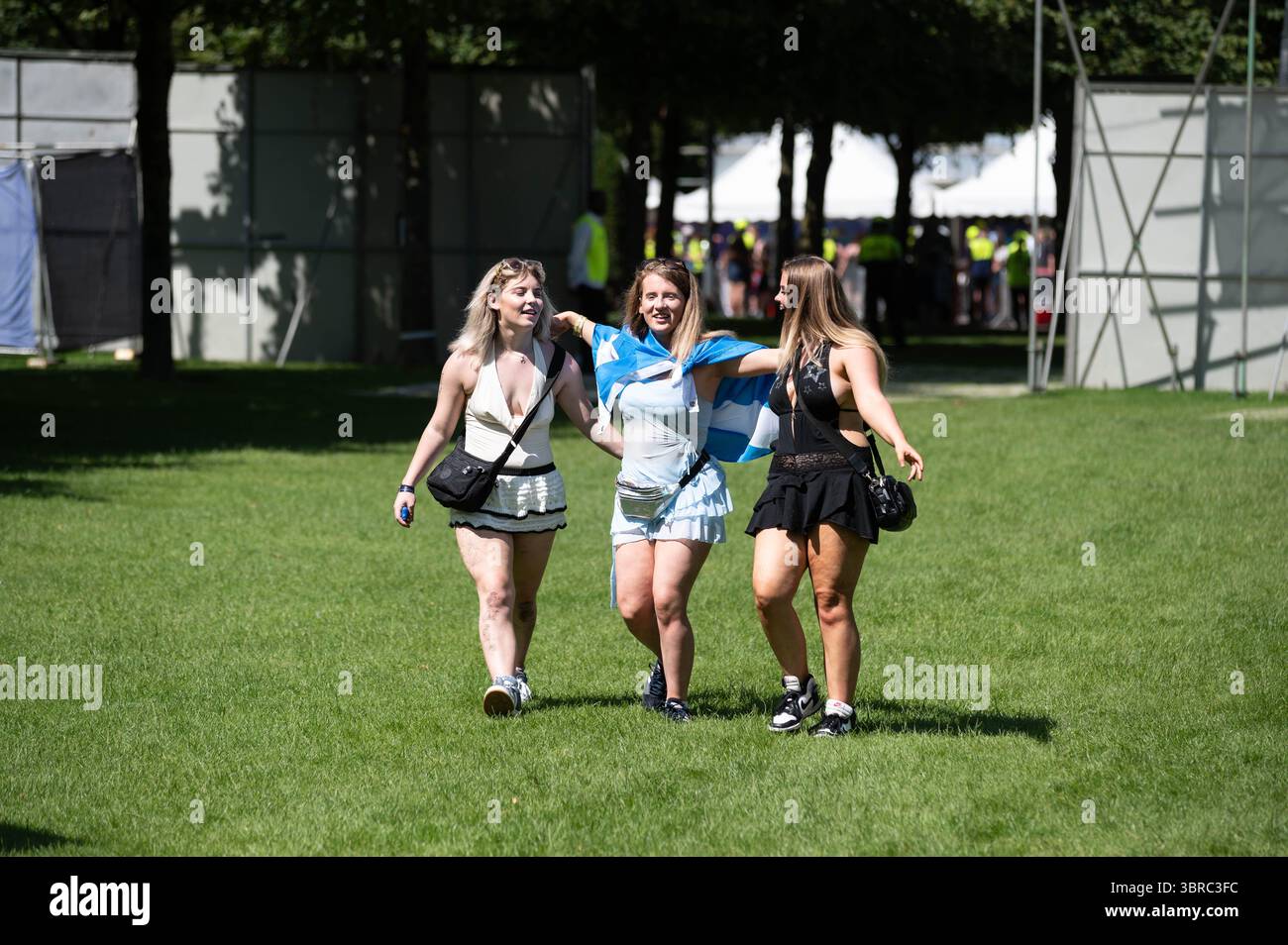 TRNSMT 2025 Opening The Gates Crowd TRNSMT 2025 Glasgow Green trnsmt-2025-opening-the-gates-crowd-trnsmt-2025-glasgow-green