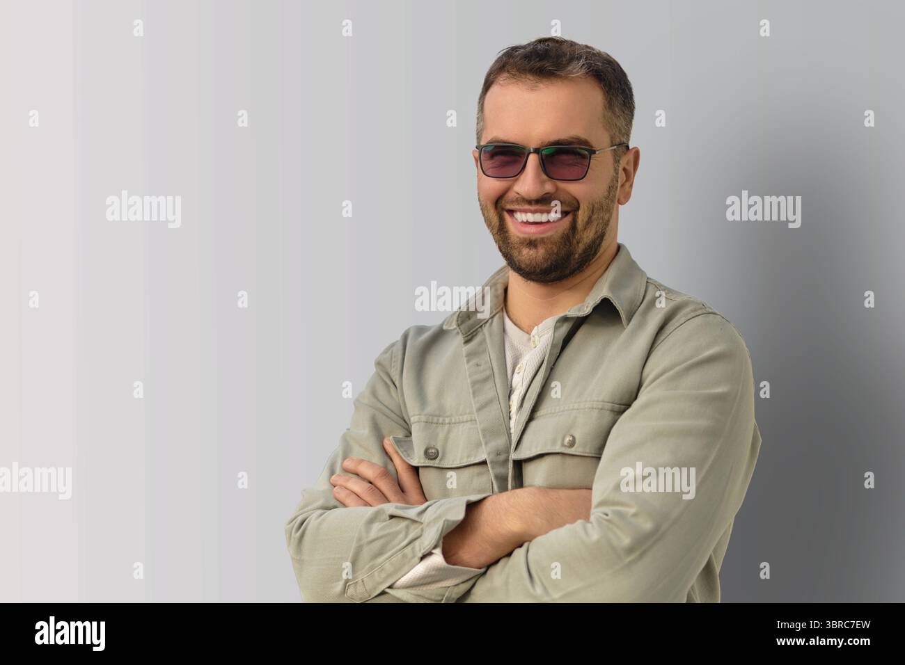 Portrait male wearing sunglasses hi-res stock photography and images ...