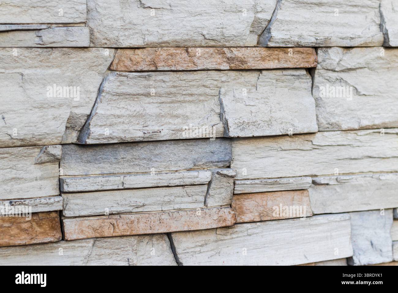 Rough hewn stone wall hi-res stock photography and images - Alamy