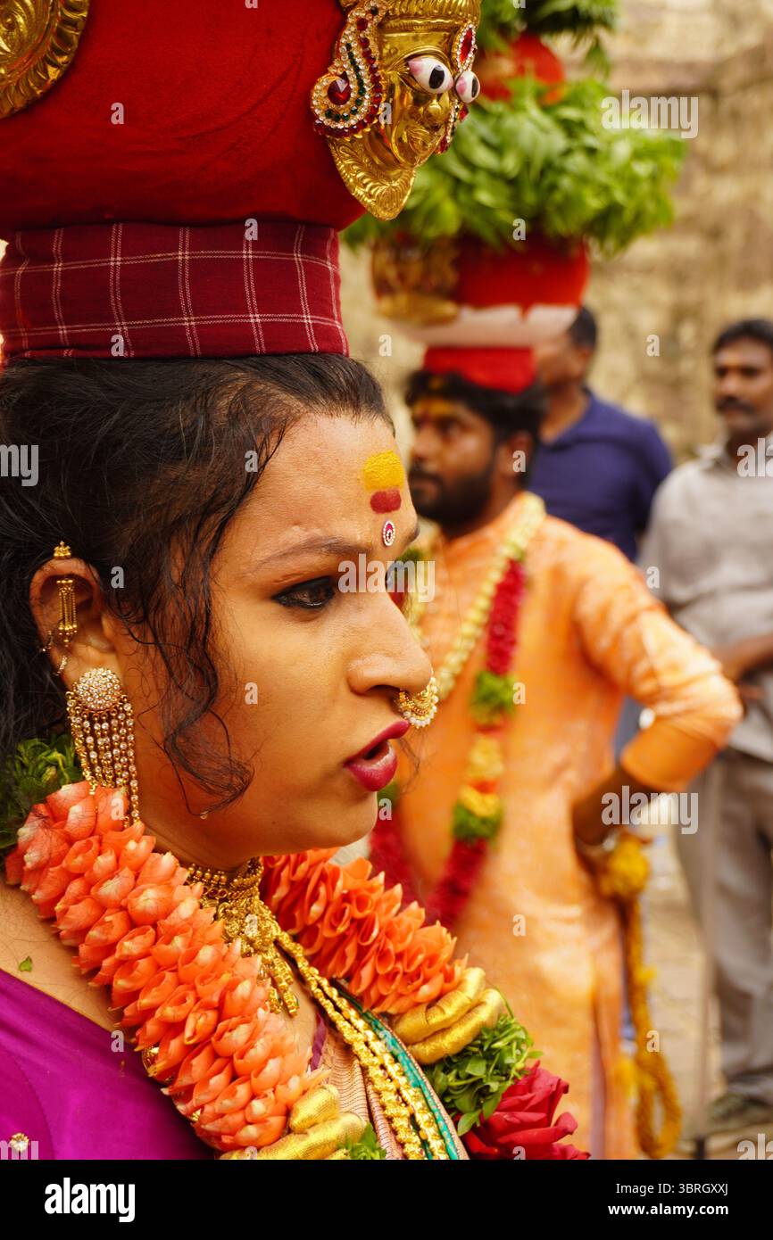 Folk Ritual Indian folk ritual hi-res stock photography and images - Alamy