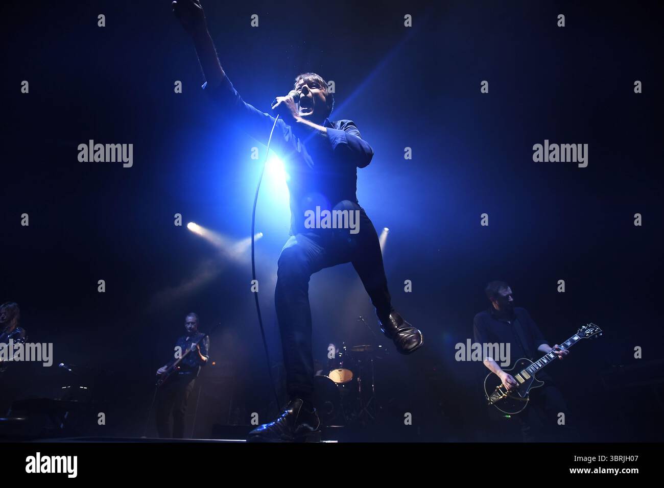 LONDON, ENGLAND - DECEMBER 15: Neil Codling, Mat Osman, Brett Anderson ...
