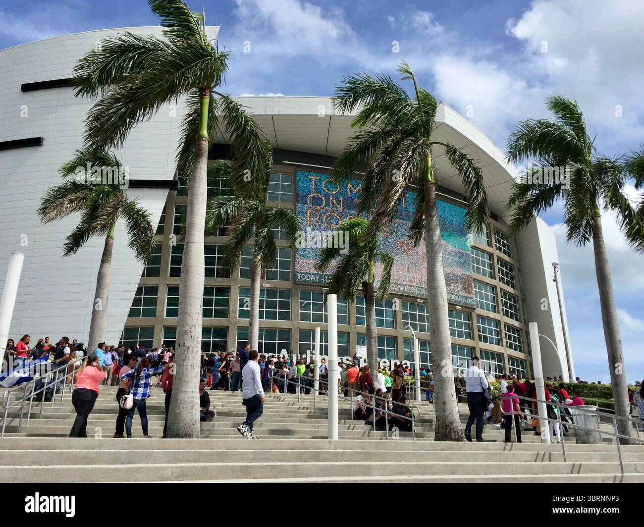 Crowd Waiting to Enter Miami Stadium for Julio Iglesias Concert ...