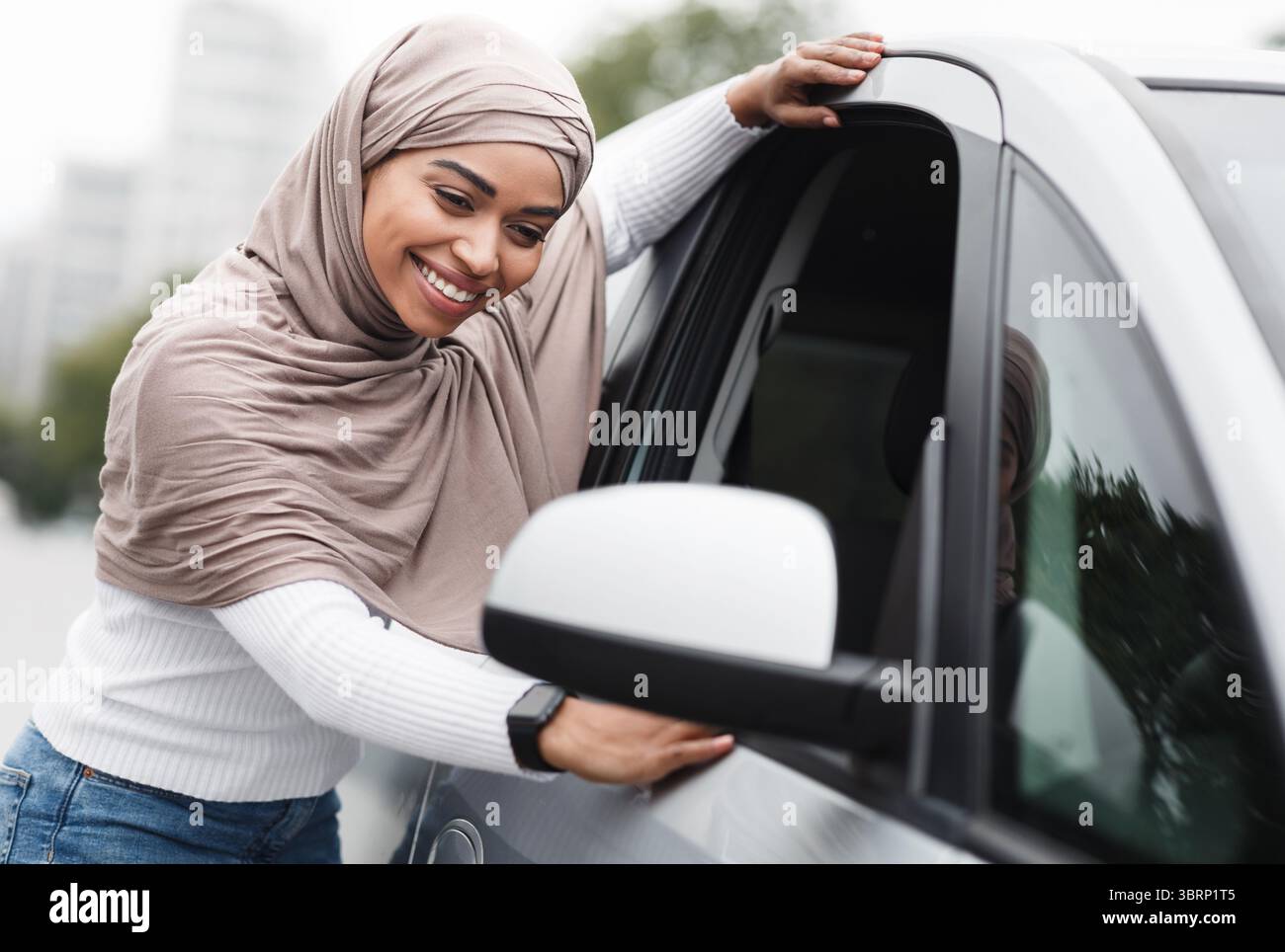 Modern popular auto blogger, car review in social networks and buying ...