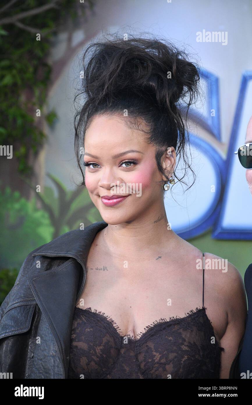 los-angeles-california-usa-13th-july-2025-singer-rihanna-attends-los