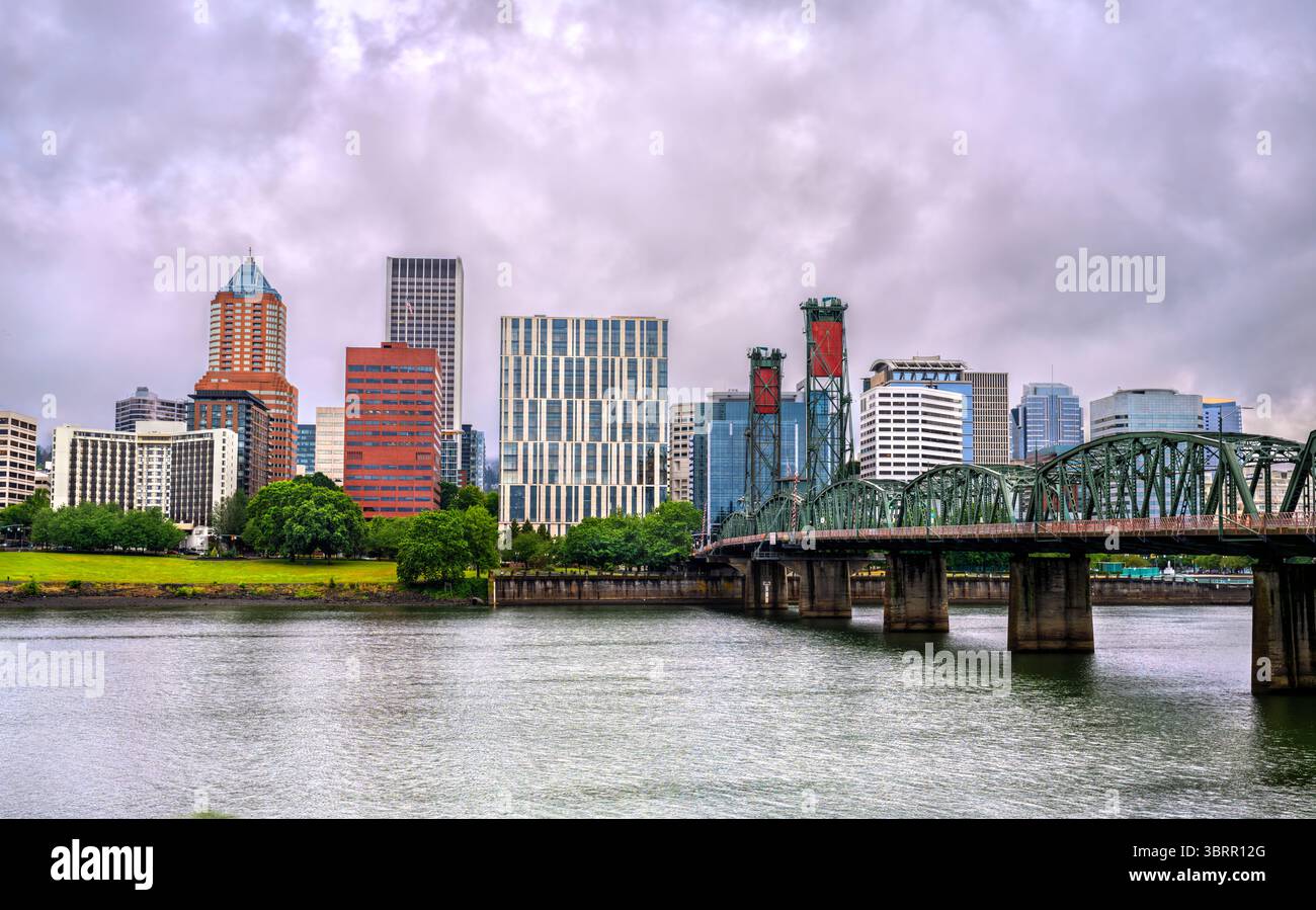 Gray hawthorne hi-res stock photography and images - Alamy