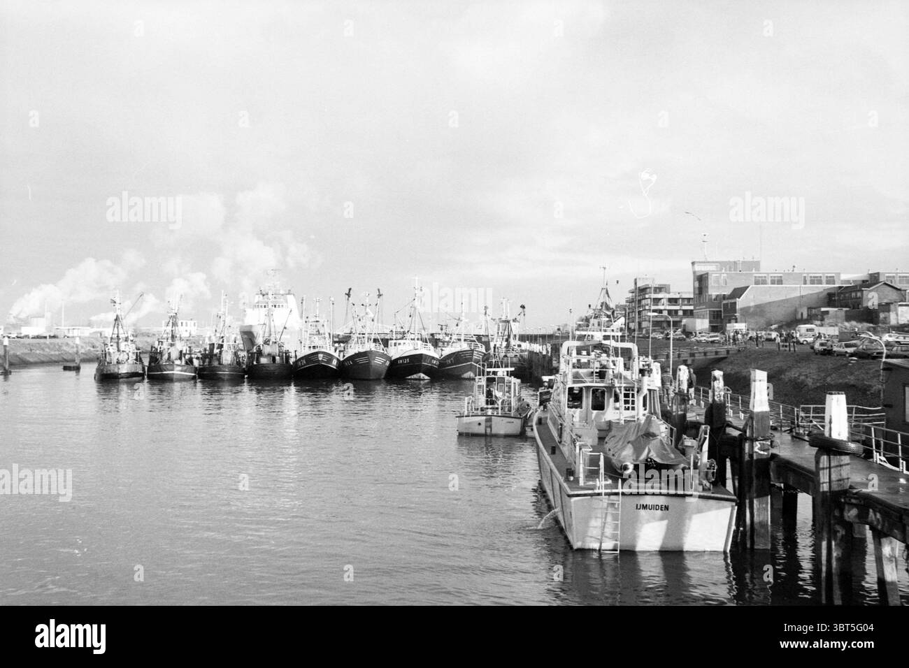 Blockade of the IJm locks Blockade IJmuiden The Netherlands, Whizgle ...