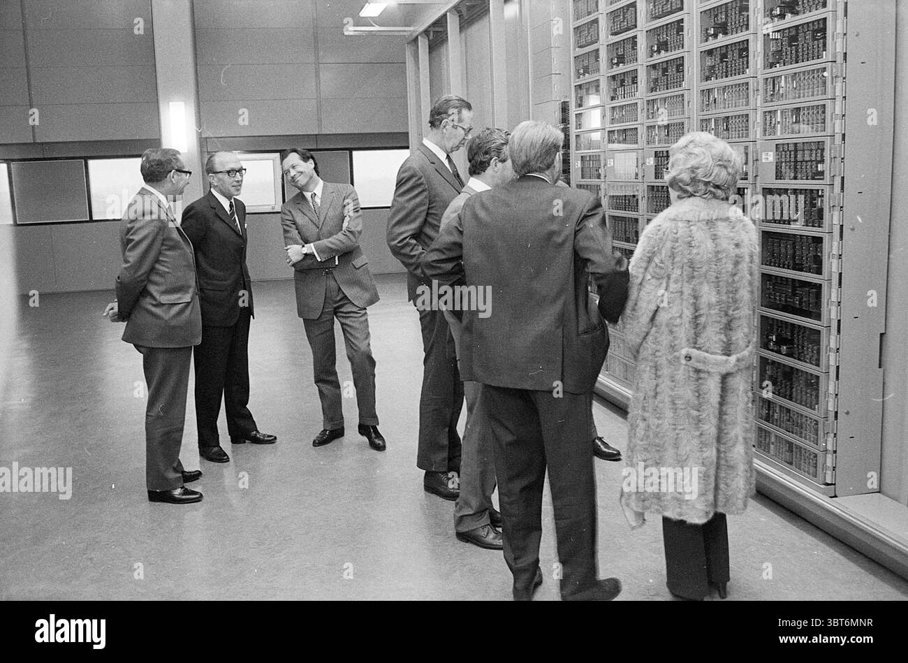1972 computer room hi-res stock photography and images - Alamy