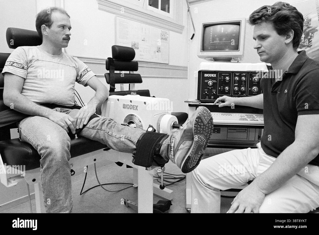 Person in therapy session Black and White Stock Photos & Images - Alamy
