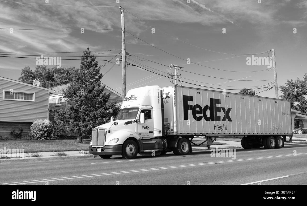 USA運輸会社FedEx iStock-2166753497.jpg