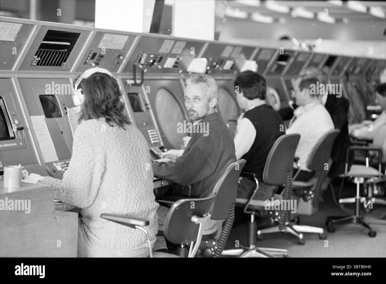 Bustling control room hi-res stock photography and images - Alamy