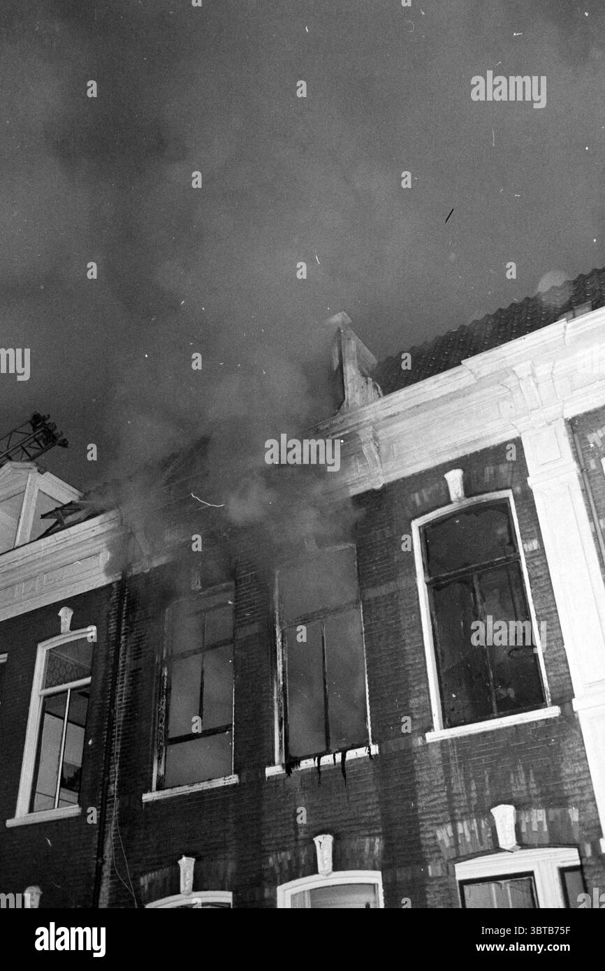 Fire smoke rising out windows hi-res stock photography and images - Alamy