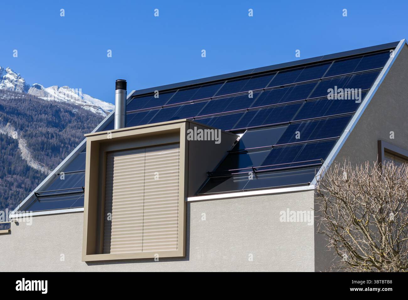 Rectangular house hi-res stock photography and images - Alamy