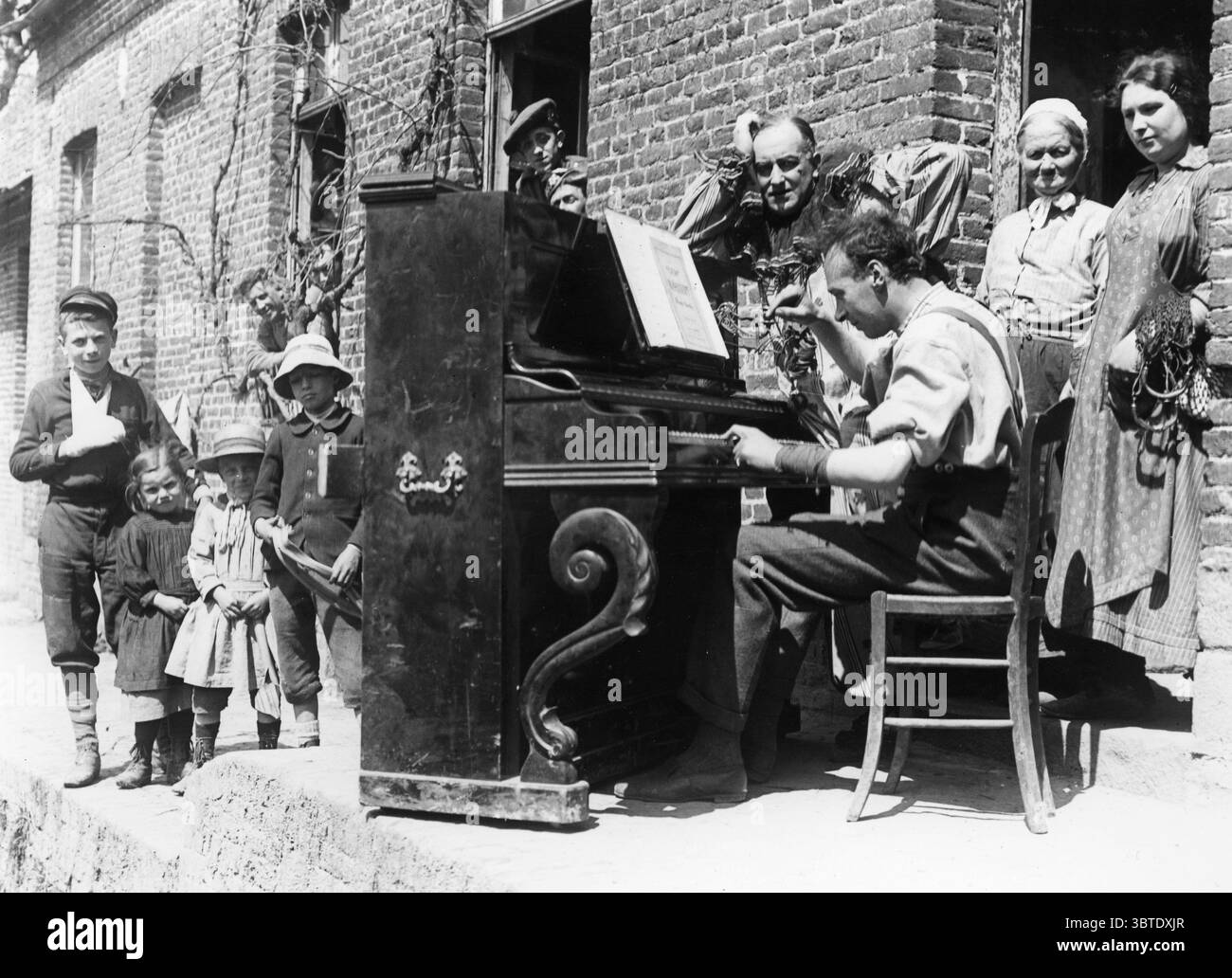 ' The Balmorals ' , 51st Division Entertainers , Chelers . 1917 Stock Photo