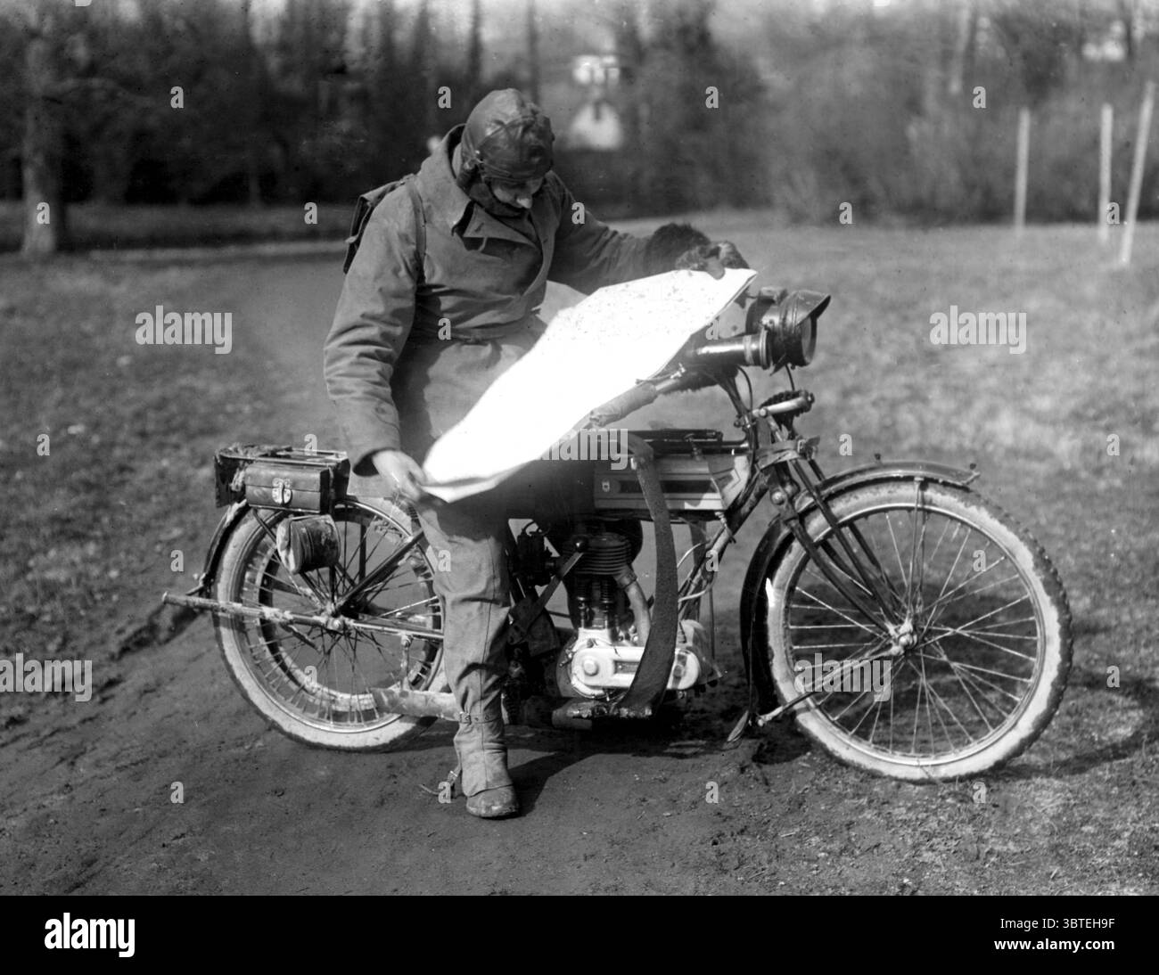 Despatch riders in WW1 the Western Front Stock Photo - Alamy
